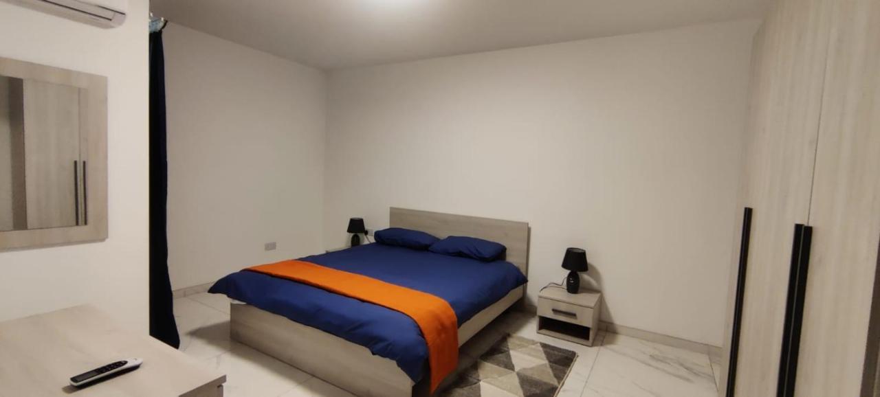 Blu-M Central Qormi Exterior photo